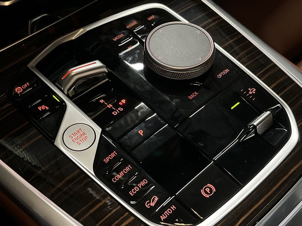 New 2026 BMW X7 M60i image 20