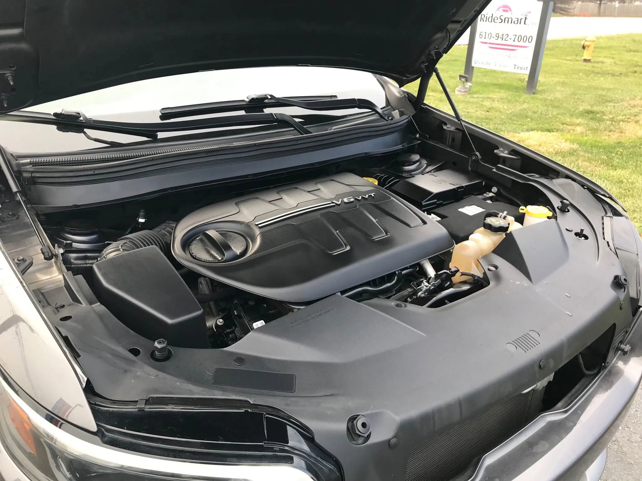 Used 2019 Jeep Cherokee Limited w/ Technology Group image 62