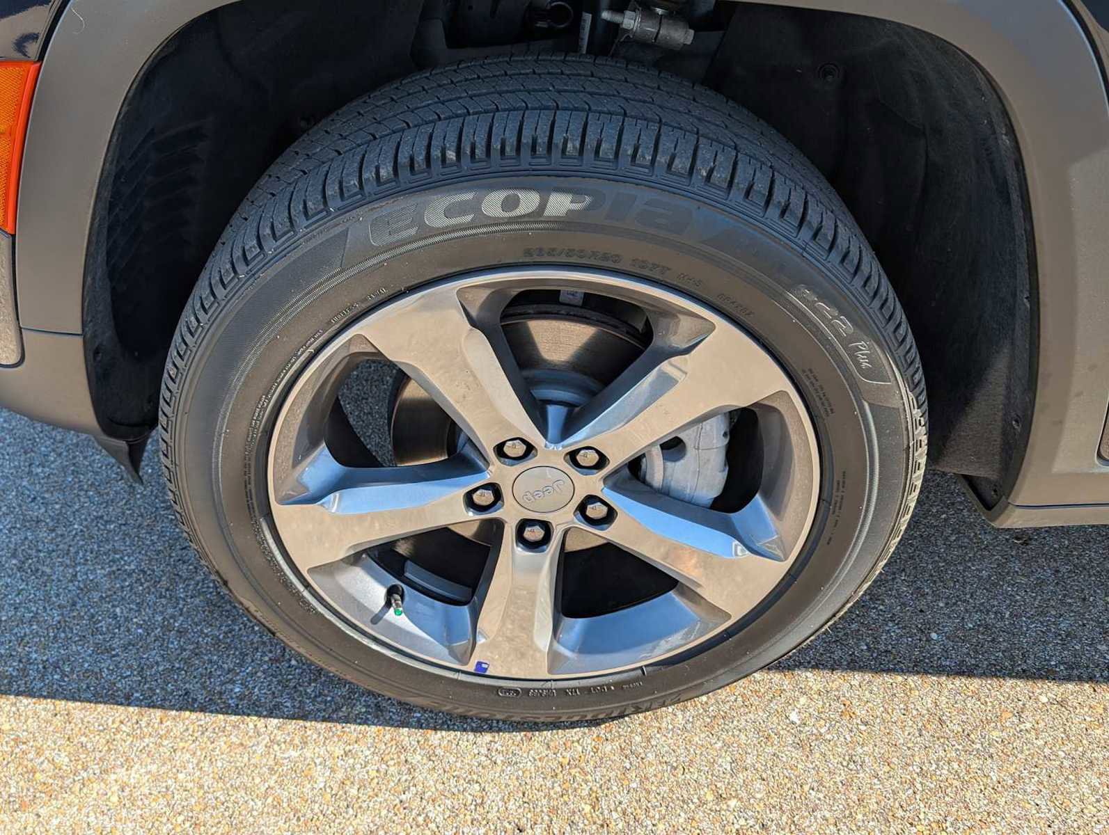 Used 2024 Jeep Grand Cherokee Limited image 29