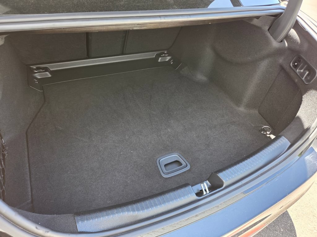 Used 2025 Mercedes-Benz C 300 4MATIC Sedan image 19