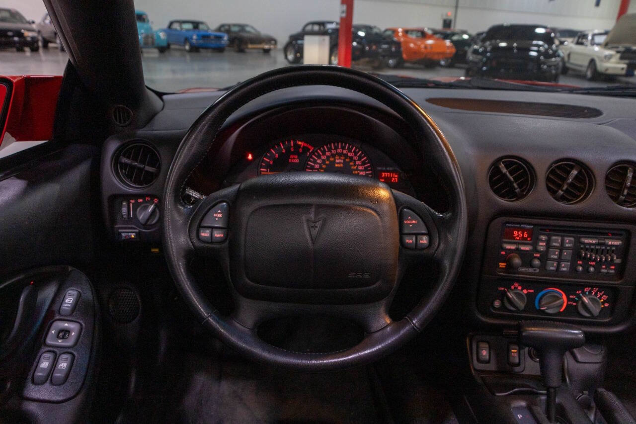 Used 2001 Pontiac Firebird Trans Am RWD image 11
