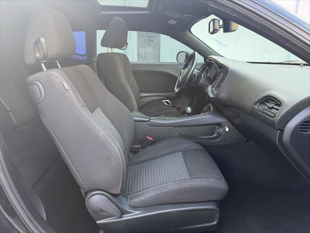 Used 2020 Dodge Challenger SXT w/ Blacktop Package image 18