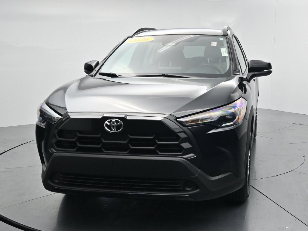 Used 2026 Toyota Corolla Cross LE FWD image 3