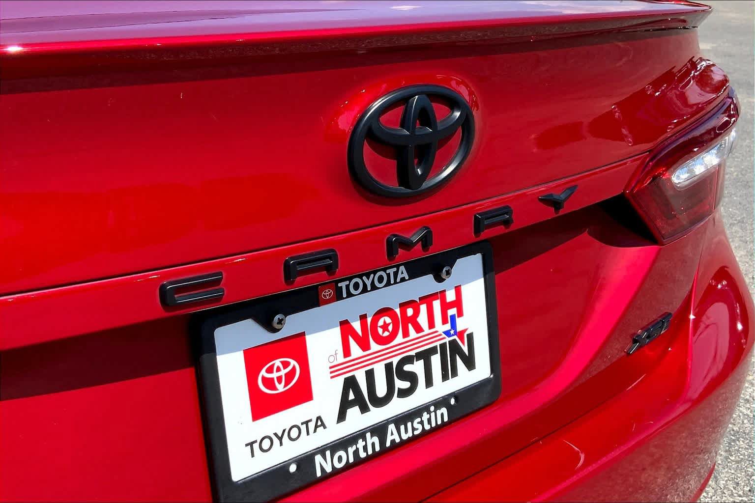 Used 2019 Toyota Camry XSE FWD image 31