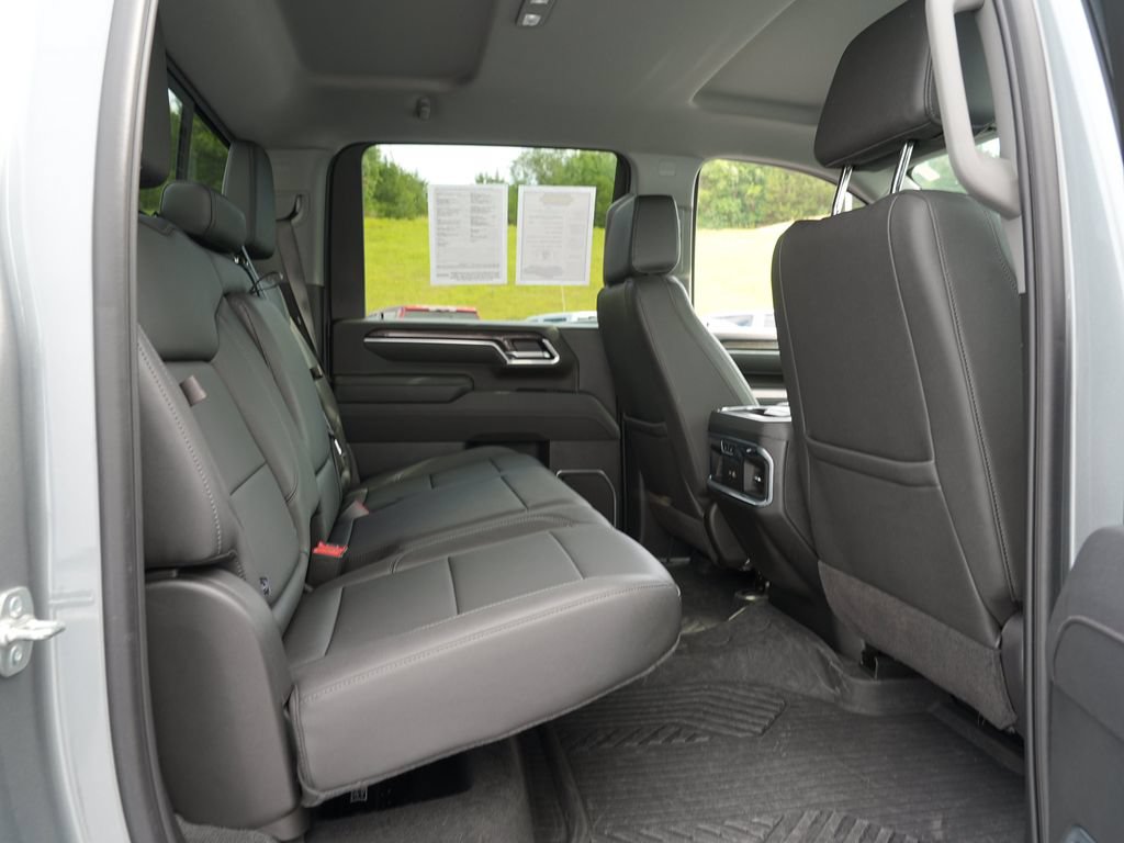 Certified 2025 Chevrolet Silverado 3500 LTZ w/ LTZ Plus Package AWD/4WD image 27
