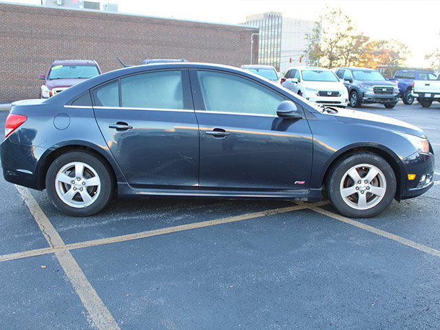 Used 2014 Chevrolet Cruze LT w/ RS Package FWD image 5
