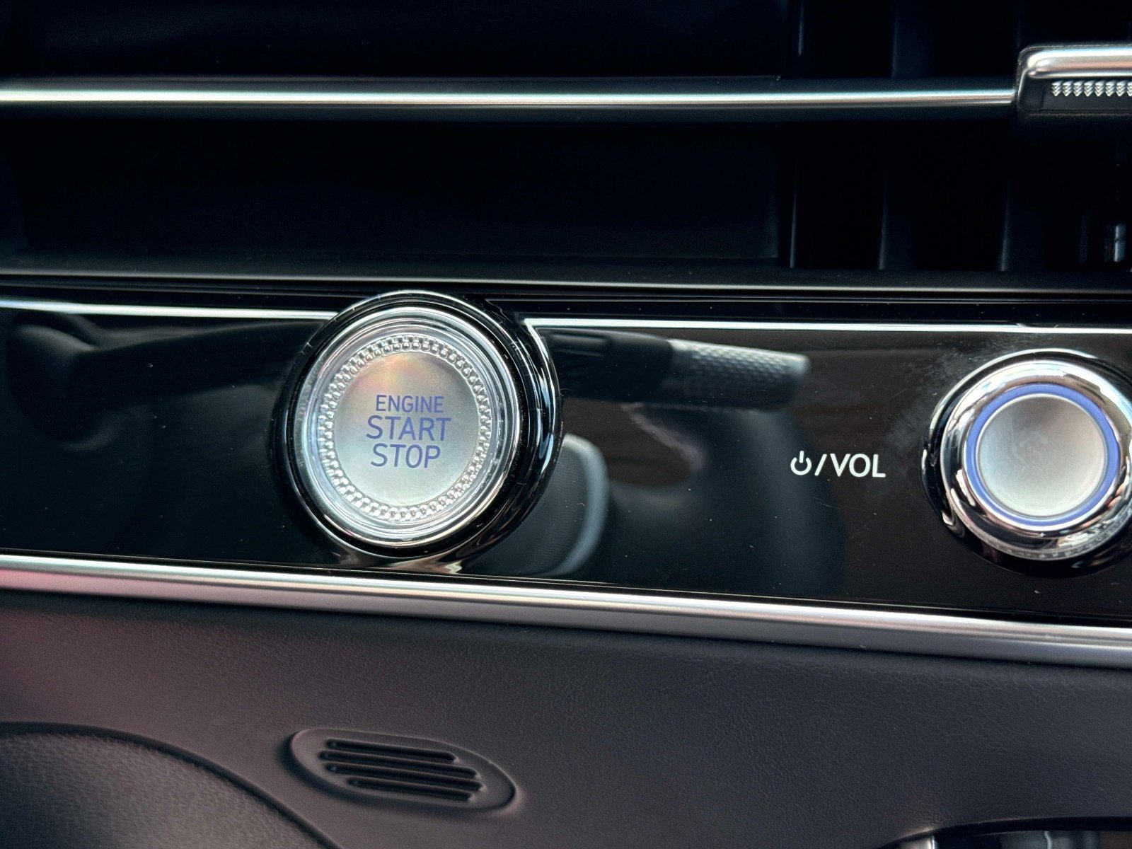 Used 2026 Genesis GV70 2.5T image 50