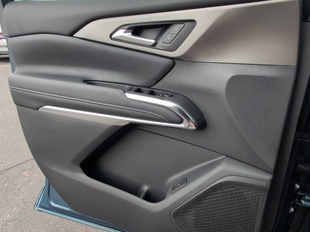 New 2026 Chevrolet Traverse LT w/ Driver Confidence Package image 16