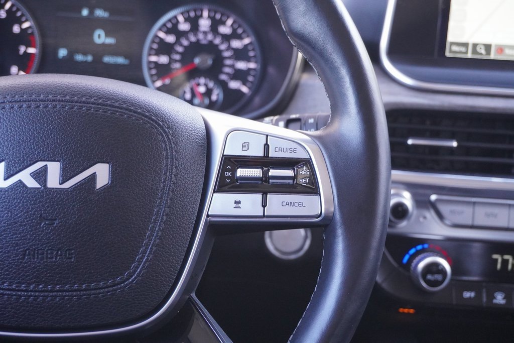 Used 2022 Kia Telluride EX w/ EX Premium Package image 16