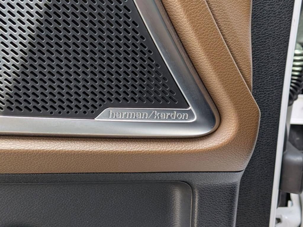 Certified 2022 Kia Telluride SX w/ SX Prestige Package image 15