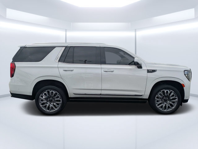 Used 2023 GMC Yukon Denali Ultimate AWD/4WD image 2