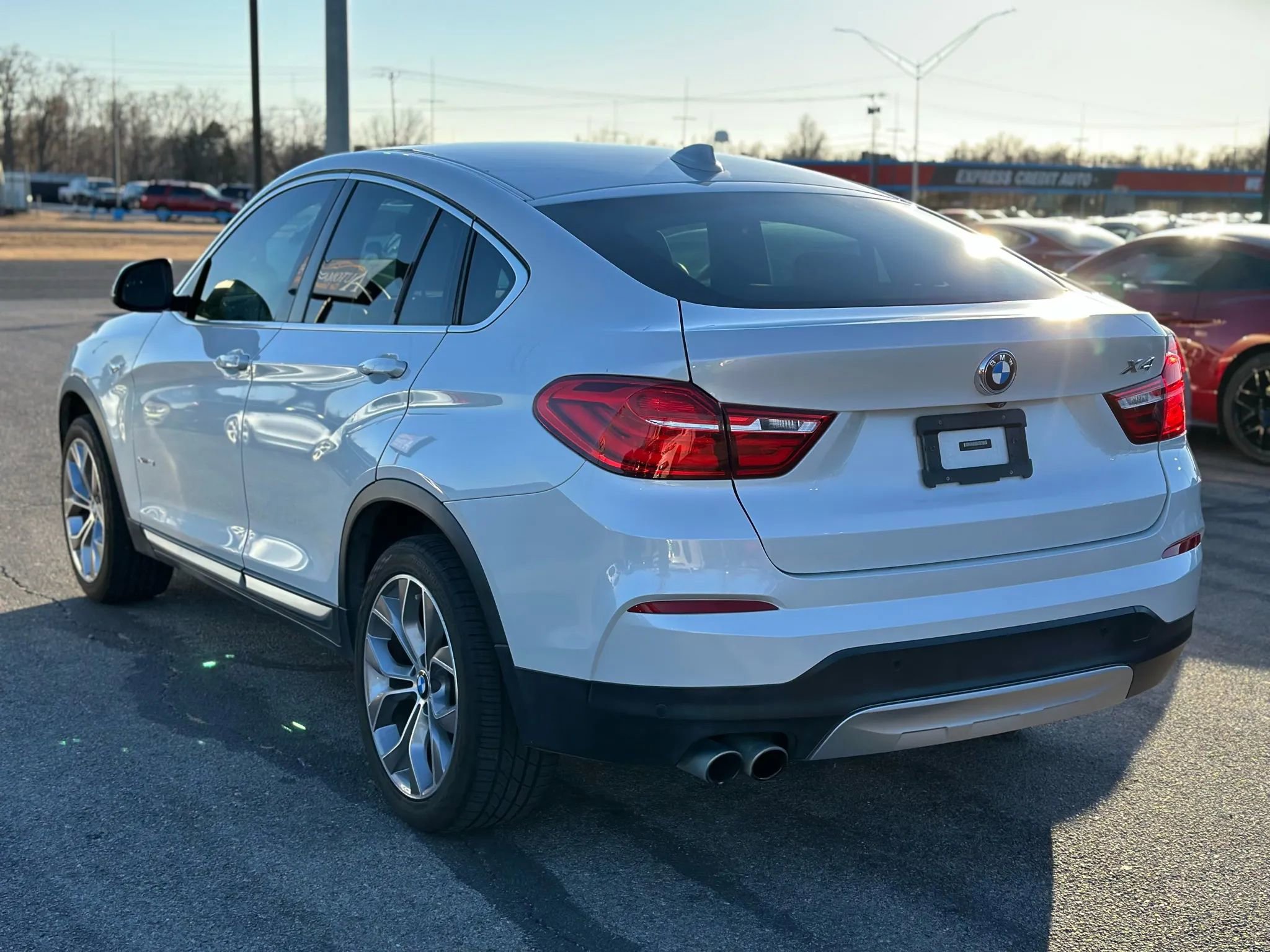 Used 2018 BMW X4 xDrive28i image 7