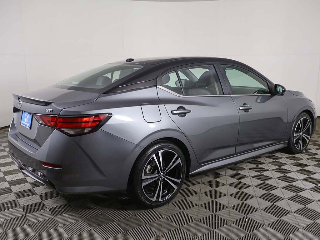 Used 2023 Nissan Sentra SR w/ SR Premium Package image 11