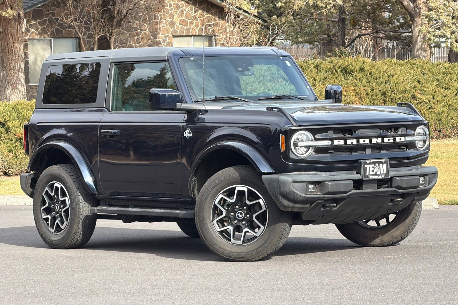 Used 2021 Ford Bronco Outer Banks image 2