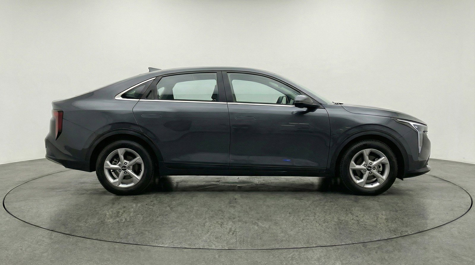 Used 2025 Kia K4 LXS image 11