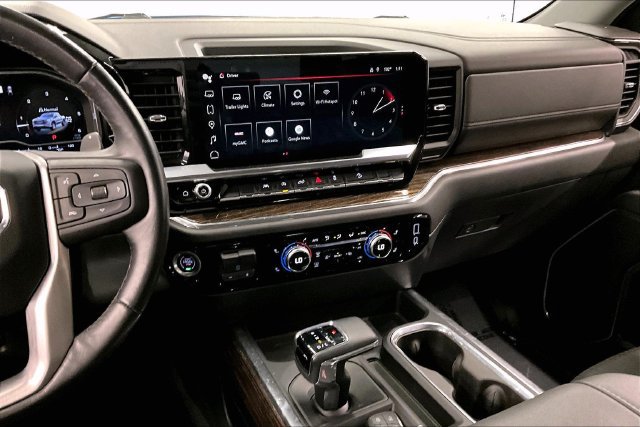 Used 2023 GMC Sierra 1500 Elevation AWD/4WD image 7