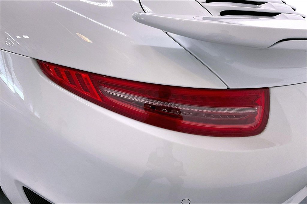 Used 2016 Porsche 911 Turbo image 30