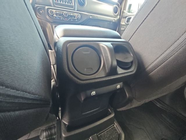 Used 2023 Jeep Wrangler Unlimited image 20
