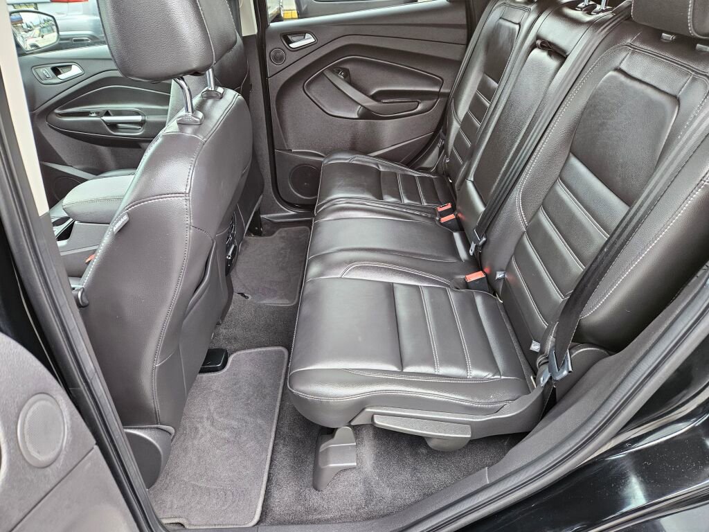 Used 2017 Ford Escape Titanium image 15