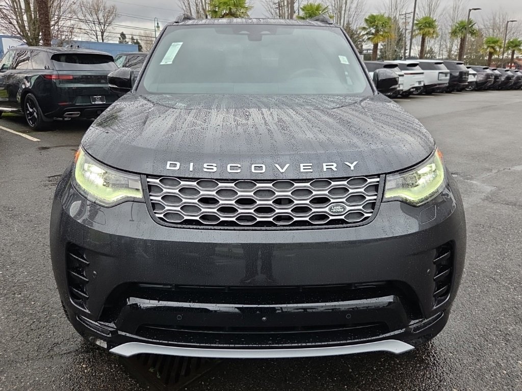 New 2026 Land Rover Discovery Limited Edition image 9