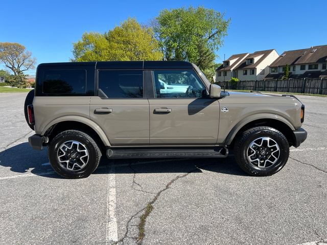 Used 2025 Ford Bronco Outer Banks AWD/4WD image 13