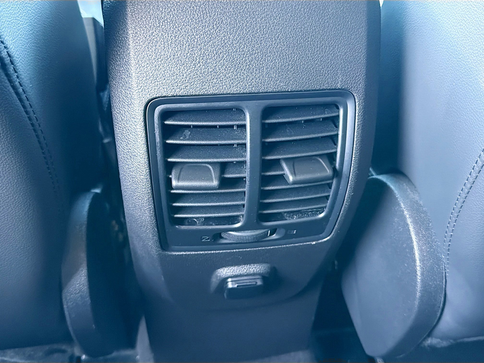 Used 2019 Ford Escape SEL image 20