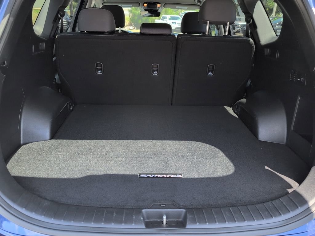 Used 2022 Hyundai Santa Fe SEL w/ Cargo Package image 12