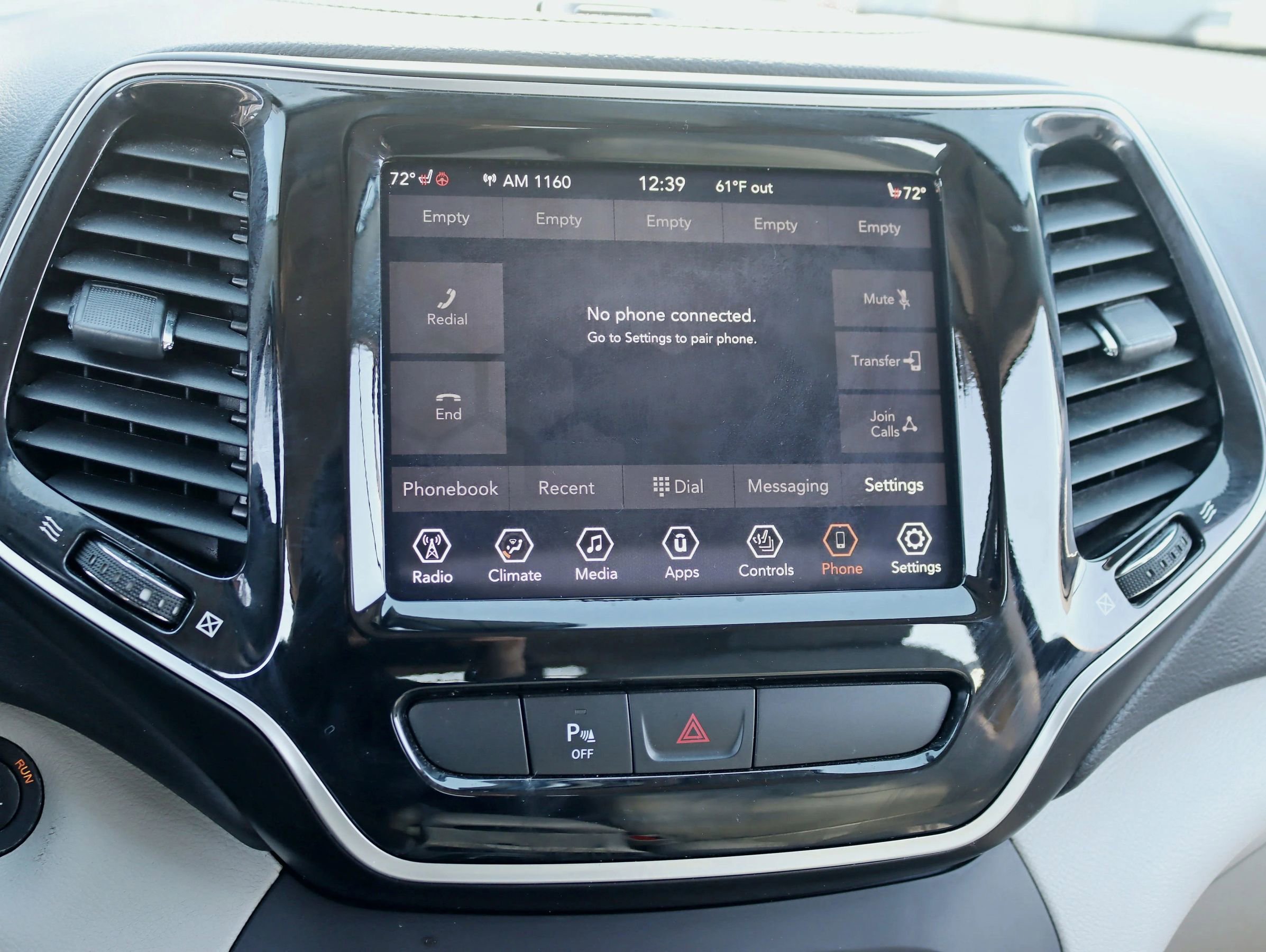 Used 2019 Jeep Cherokee Limited image 23