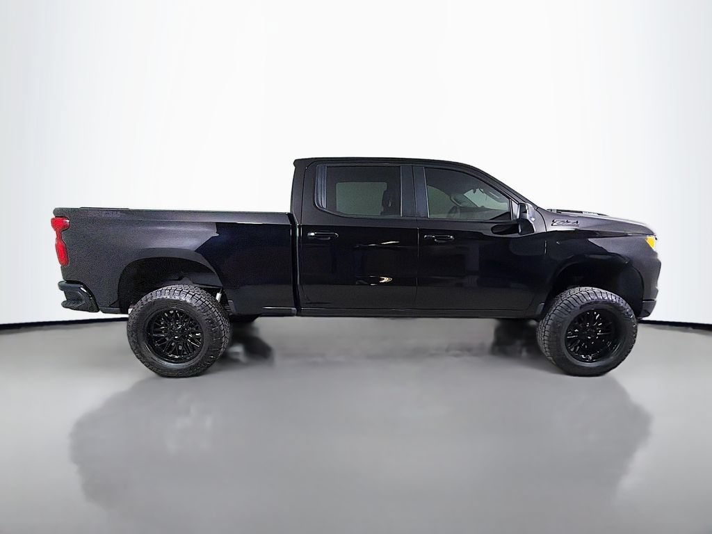 Used 2025 Chevrolet Silverado 1500 LT Trail Boss w/ Convenience Package II AWD/4WD image 5