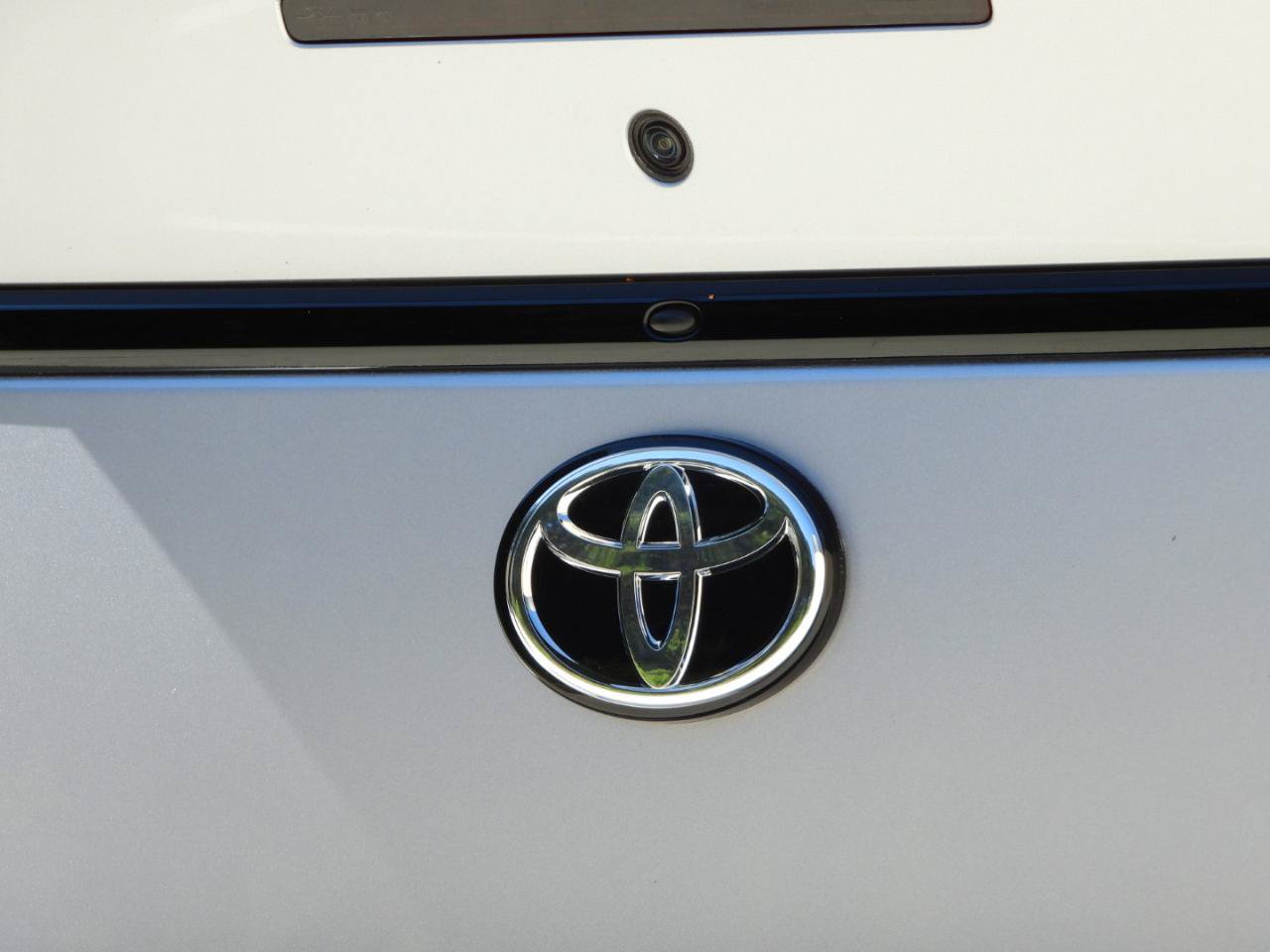 Used 2025 Toyota GR86 Premium w/ ALL Weather Mat Package (TMS) RWD image 26