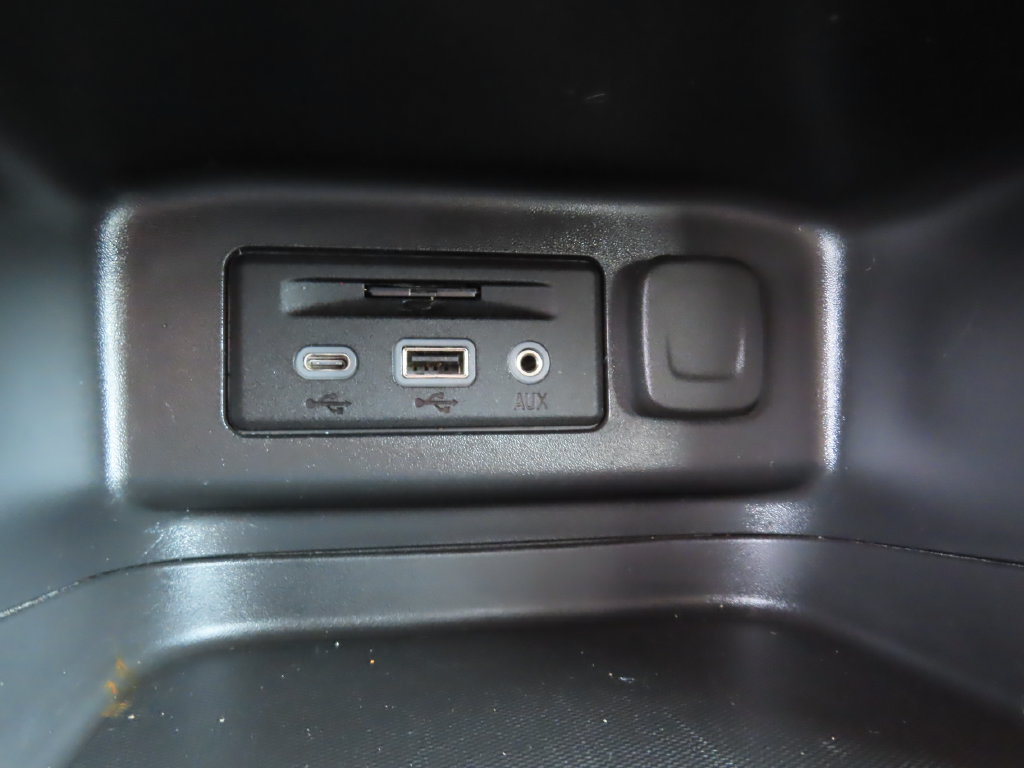Used 2022 Chevrolet Equinox LT AWD/4WD image 10