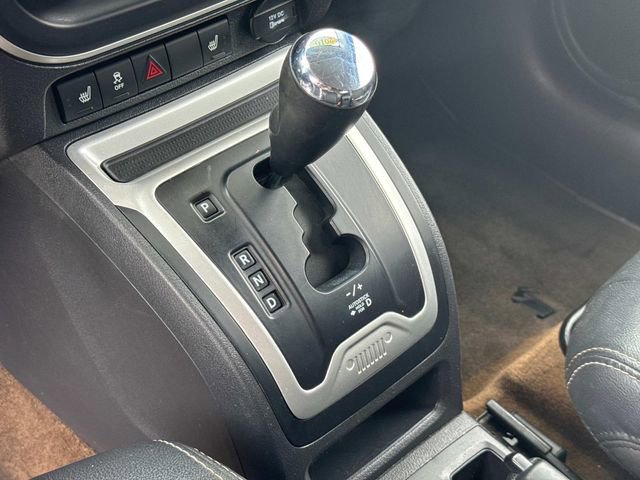 Used 2016 Jeep Compass Latitude FWD image 31