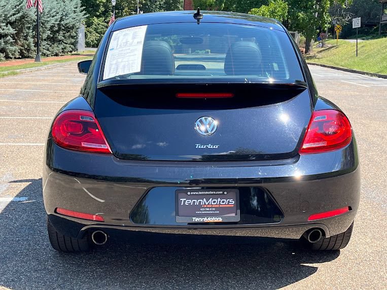Used 2013 Volkswagen Beetle 2.0T FWD image 19