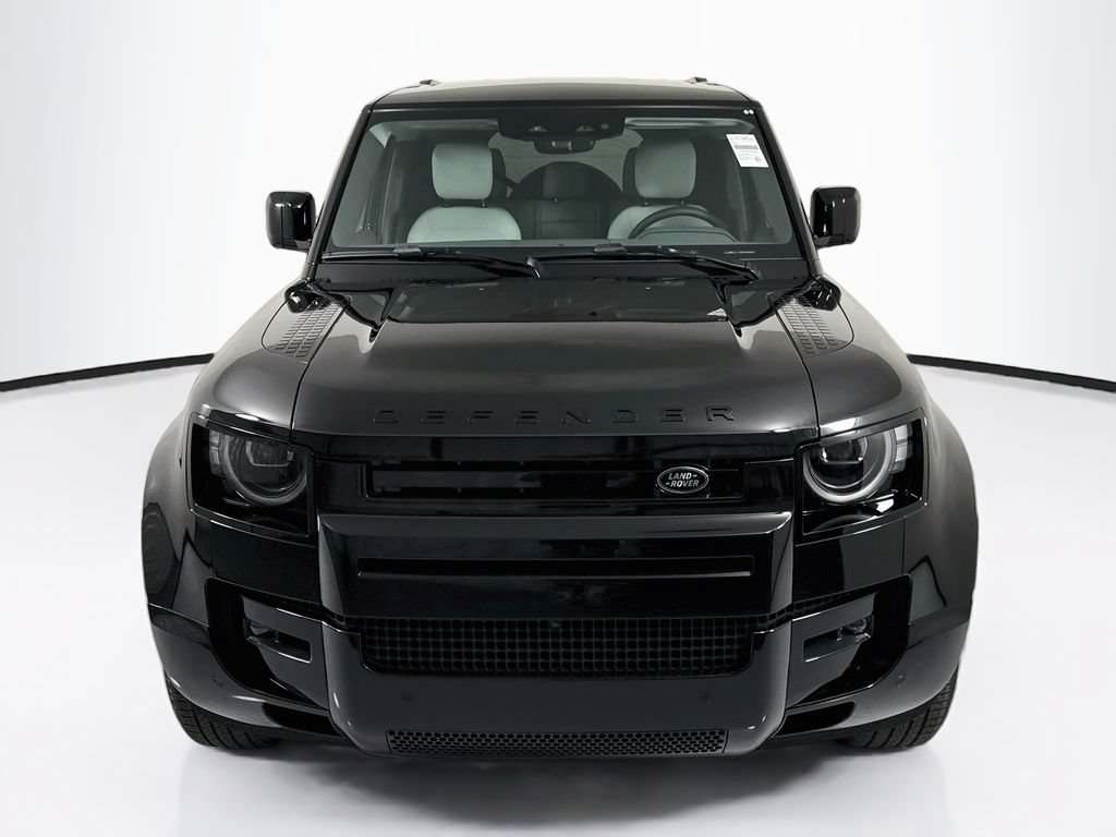 New 2026 Land Rover Defender 110 X-Dynamic SE AWD/4WD image 2