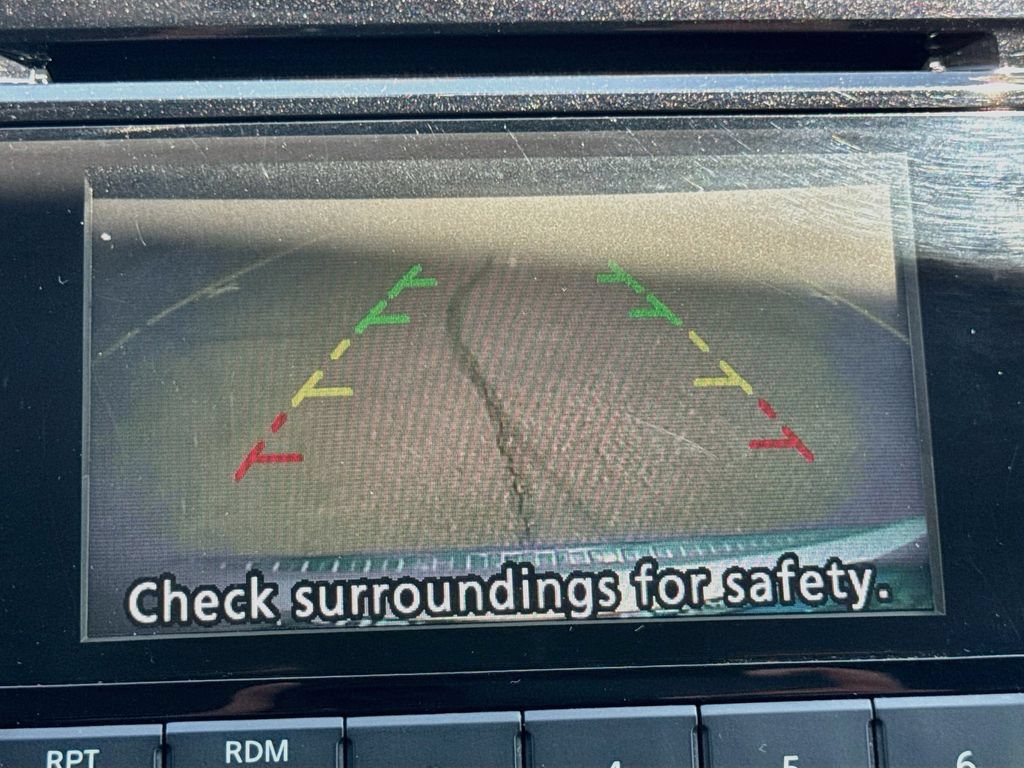 Used 2014 Nissan Rogue SV FWD image 16