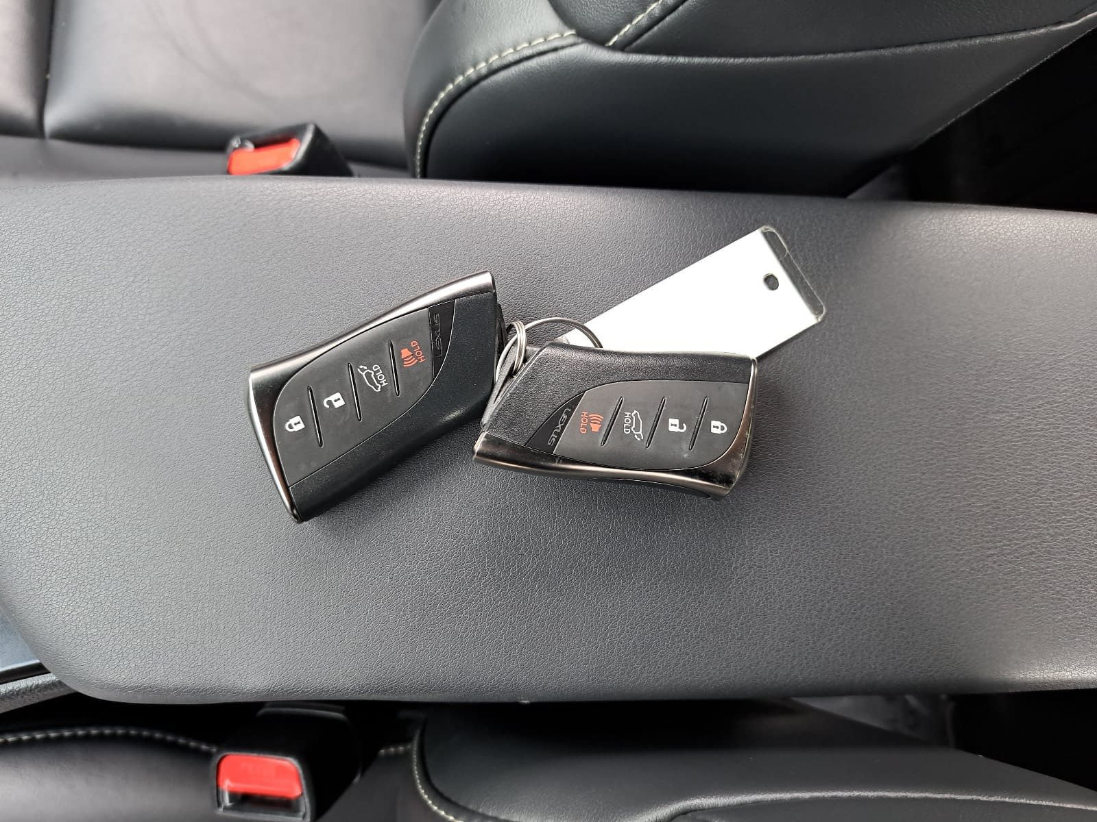 Used 2024 Lexus UX 250h FWD image 41