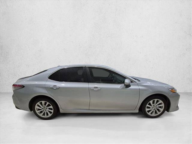 Used 2023 Toyota Camry LE FWD image 4