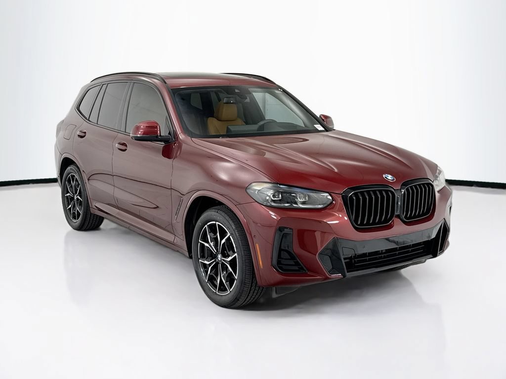 Certified 2024 BMW X3 xDrive30i w/ Premium Package AWD/4WD image 3