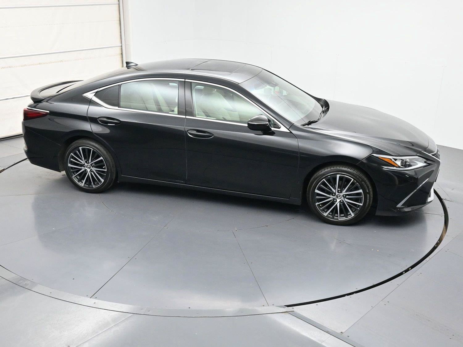 Used 2022 Lexus ES 350 w/ Premium Package FWD image 36