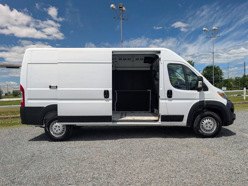 Used 2026 RAM ProMaster 2500 w/ Convenience Group FWD image 5