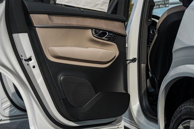 New 2026 Volvo XC90 B6 Ultra w/ Protection Package Premier image 35