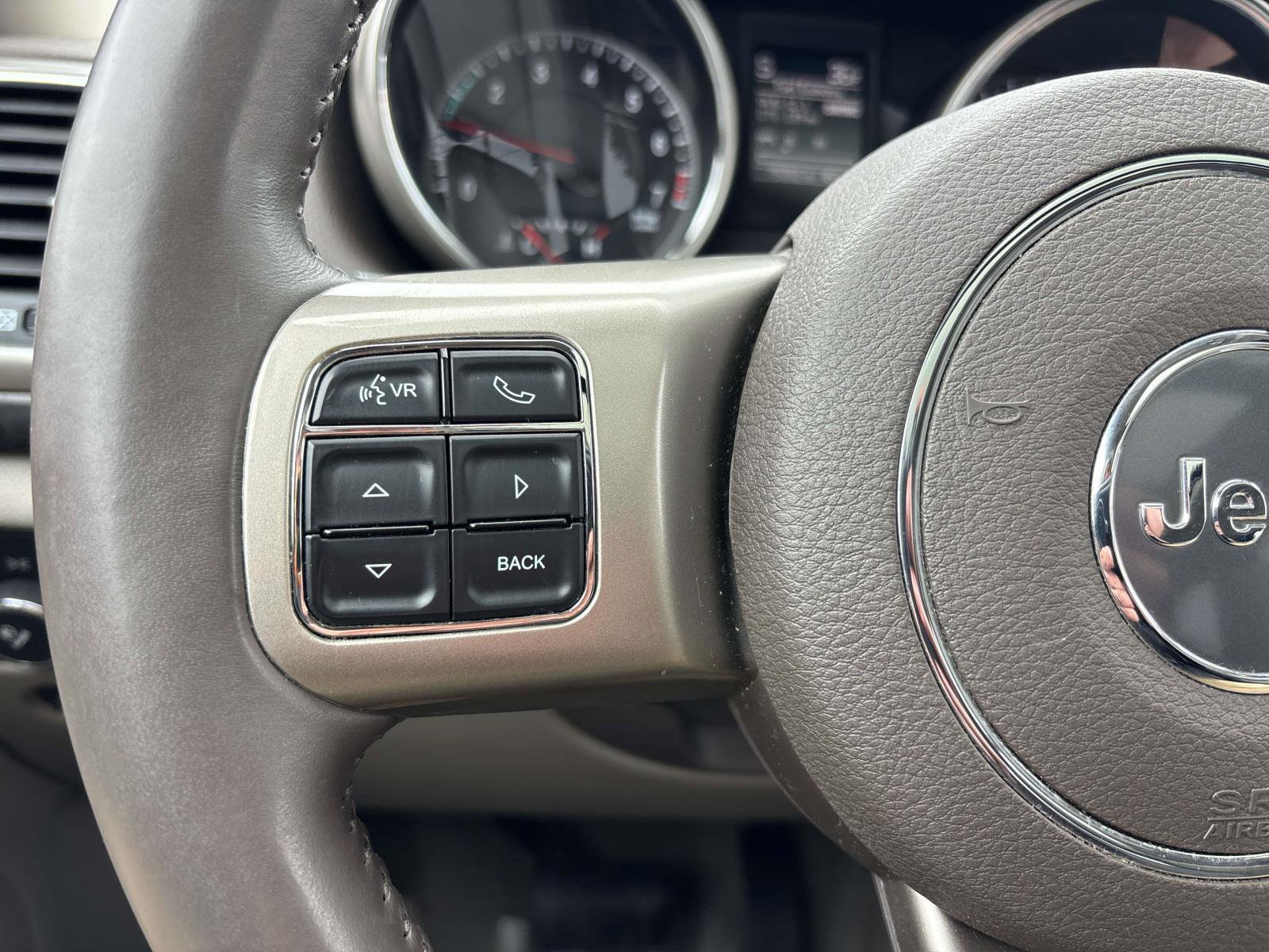 Used 2012 Jeep Grand Cherokee Laredo image 20