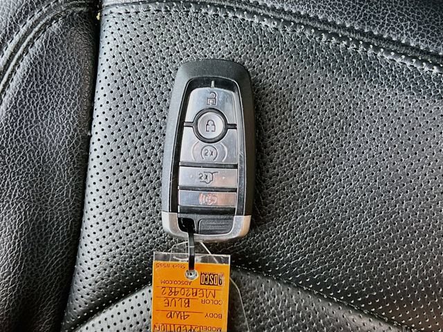 Used 2021 Ford Expedition Max Limited AWD/4WD image 12