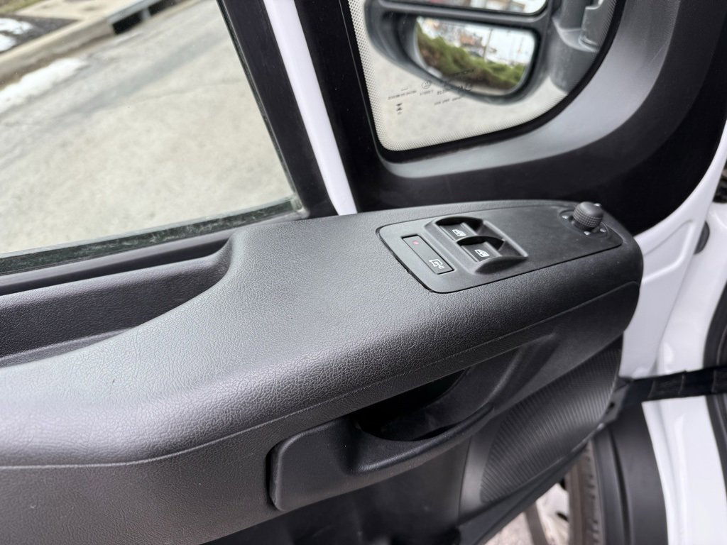 Used 2023 RAM ProMaster 2500 image 17
