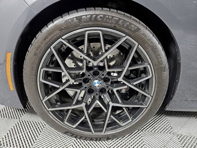 Used 2022 BMW M8 Competition image 9