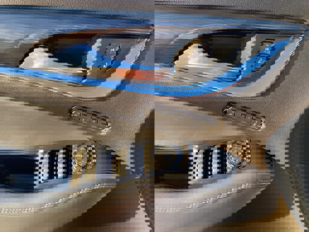 Used 2021 Buick Enclave Premium w/ Sun and Sites Package image 27