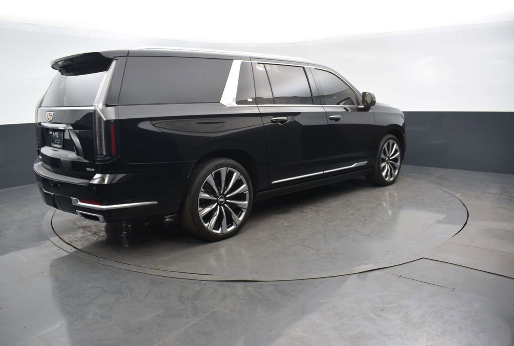 Certified 2025 Cadillac Escalade ESV Premium Luxury w/ Touring Package image 6