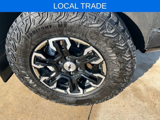 Used 2023 Chevrolet Silverado 1500 ZR2 w/ Technology Package image 11