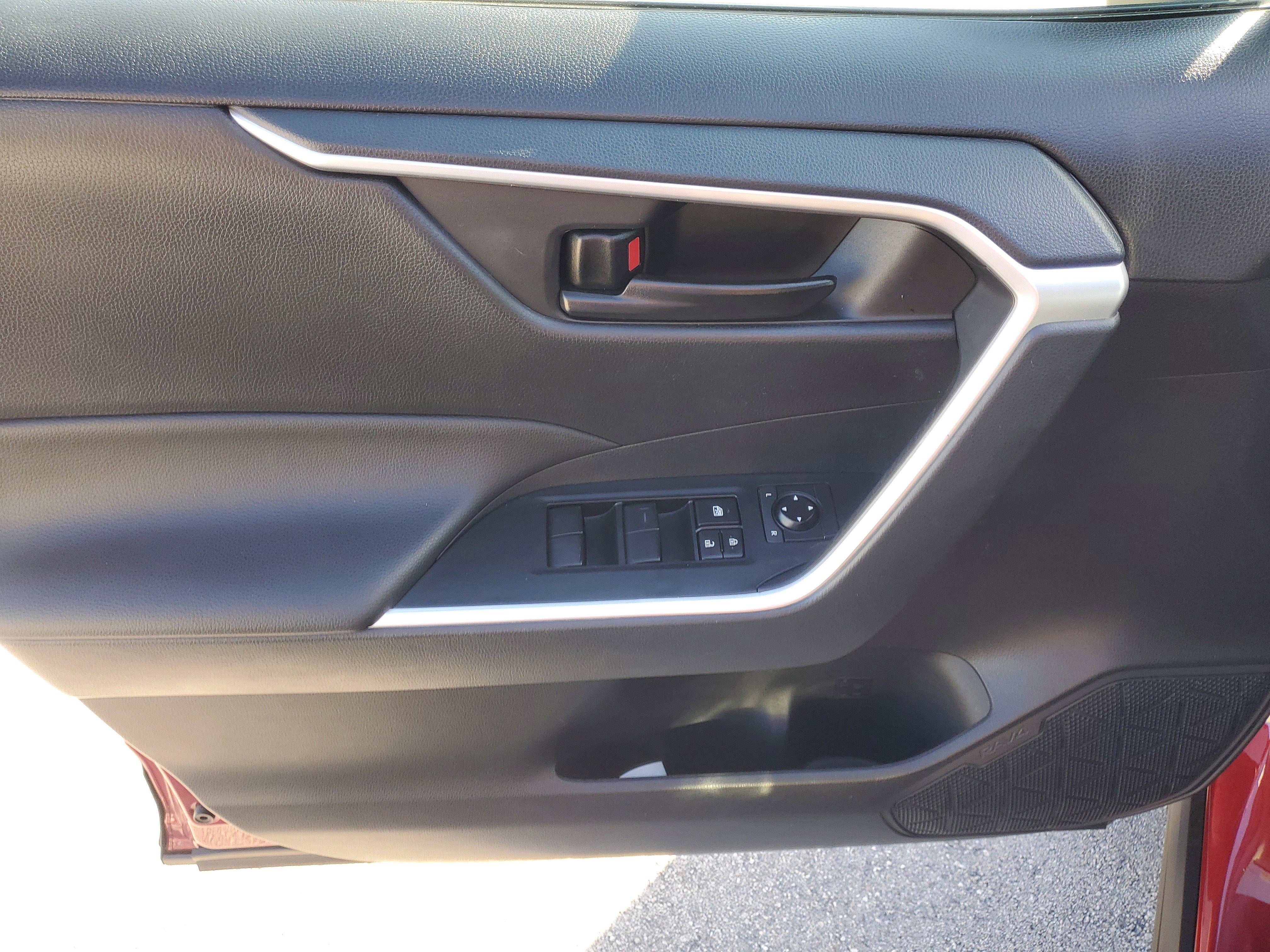 Certified 2024 Toyota RAV4 LE image 18