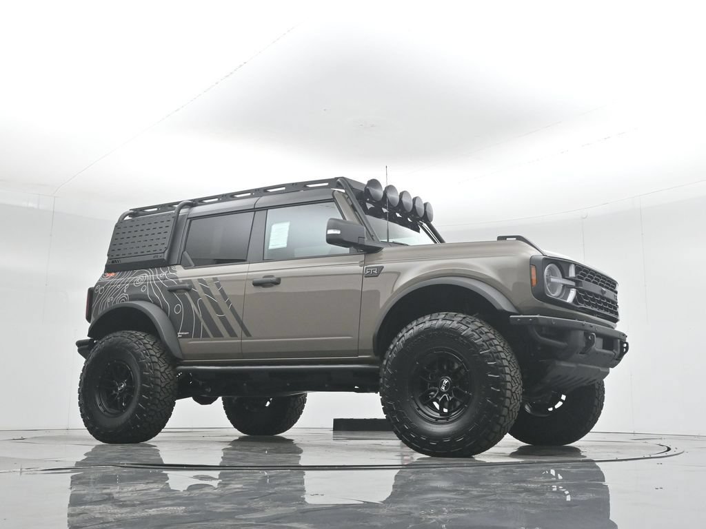 New 2025 Ford Bronco Badlands AWD/4WD image 3